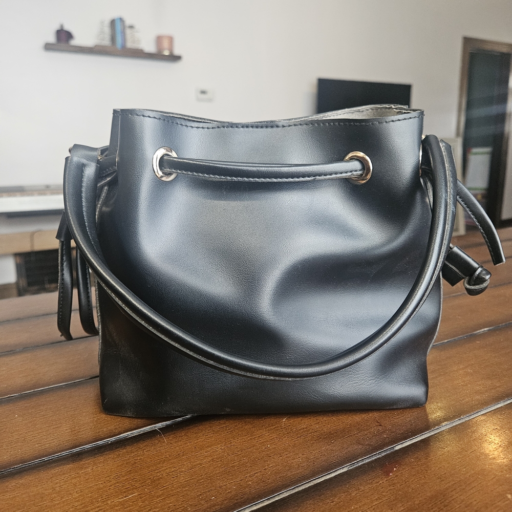 Melie Blanco Vegan Black Leather Women's Bag